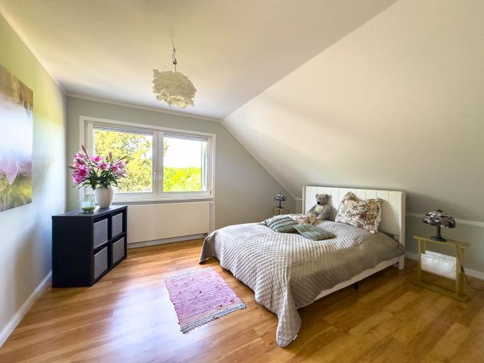 Schlafzimmer 2