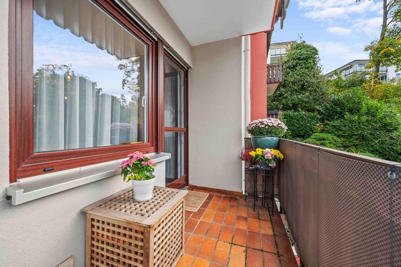 2 Zi. Eigentumswohnung in unmittelbarer Nähe zur Caracalla Therme im Zentrum von Baden-Baden – Balkon