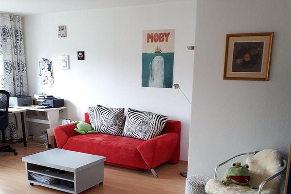 Bonn Lengsdorf schöne 2 Zimmer Wohnung mit Balkon, seperater Küche - Bad mit Badwanne