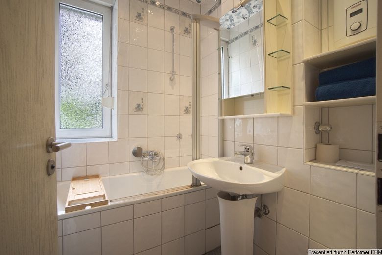 Ruhige, möblierte Apartmentwohnung in Pempelfort – Top-Lage! – 88213914edba2535e1686b132777c0d876f21401.jpg