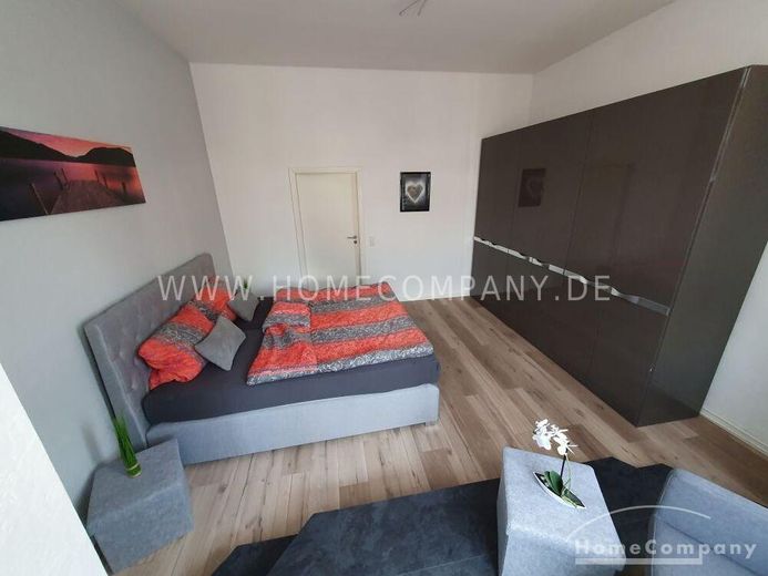Sehr schöne 3 Zi.-Whg., möbliert. Mit gr. Dachterrasse zur Gemeinschaftsnutzung. – 9f744eb14037a0ca62f6688c0ff6c134b87476c2.jpg