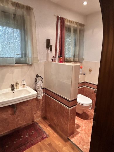 EG - Gäste WC (4,5 m²)