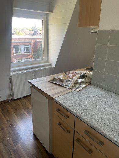 Geräumige Dachgeschosswohnung in Sterkrade – Küche
