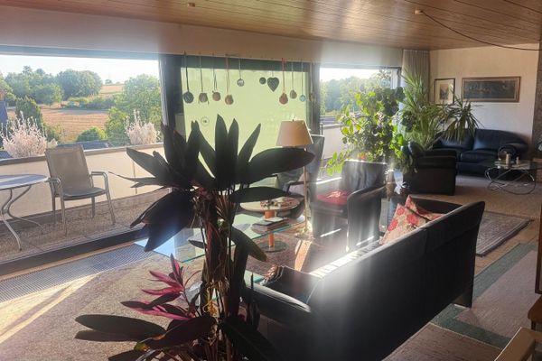 Sehr schönes Einfamilienhaus mit Schwimmbad und Sauna in Heilbronn