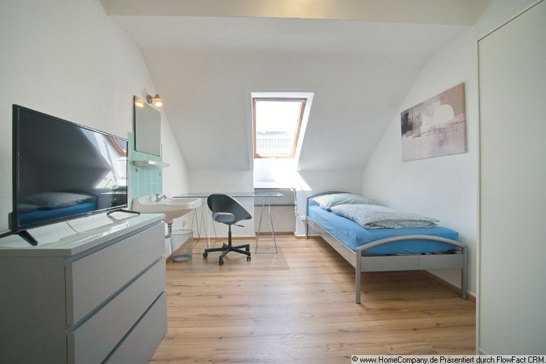 ***City Süd, 5 Fußminuten zur Fußgängerzone: möbliertes WG-Zimmer mit Küchen-Badmitbenutzung – dfe9dcf953aef26eb8b5de37cde22ea83186c546.jpg