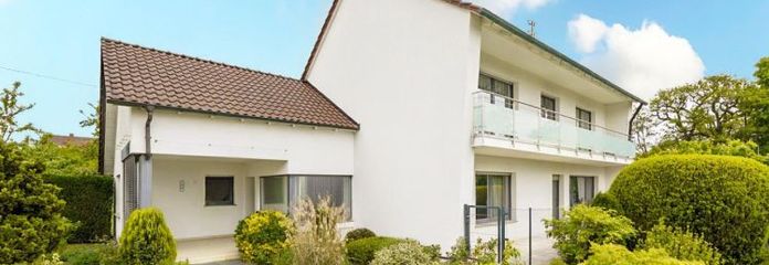 Ampia casa familiare dal fascino moderno, giardino e sauna