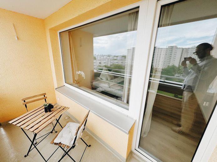 Renovated shared apartment with balcony (fully furnished) – Balkon