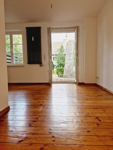 Fundstück: Schönes, sehr individuelles Reihenmittelhaus für Pärchen – Wohnen EG
