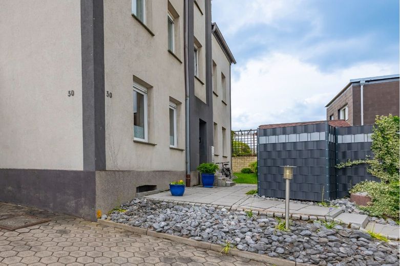 Charmante Altbau Erdgeschoss Wohnung mit Terrasse in ruhiger Lage von Eichlinghofen EG – Ansicht Haus