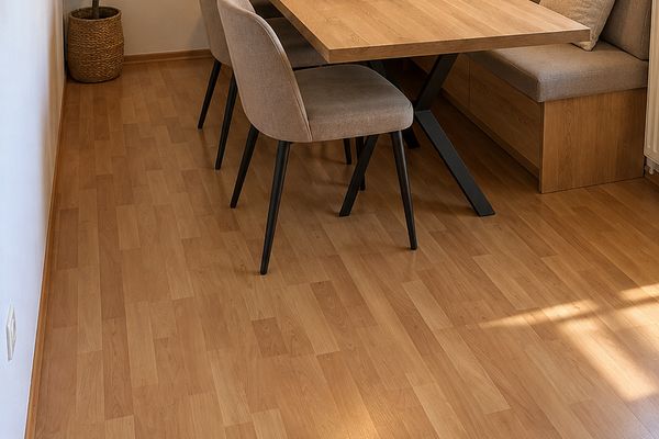 Helle 3,5-Zimmer-Wohnung mit Südbalkon – komfortables Zuhause am Stadtrand von Regensburg