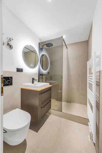 Newly renovated shared apartment room in Schwabing-West – fully furnished & available immediately! – Foto 1