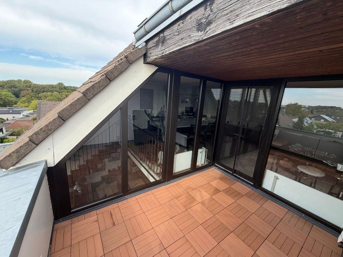 Maisonette di 5,5 locali con ampio soppalco, terrazza sul tetto e vista panoramica su Wülfrath - senza commissioni – Dachterrasse