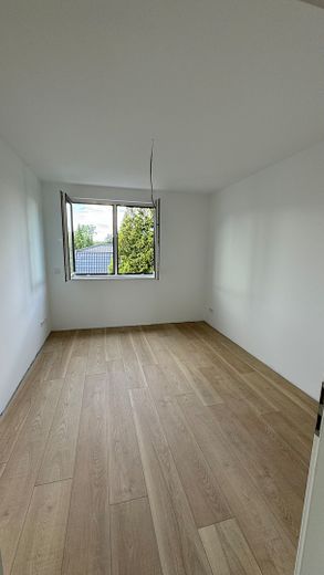 Modernes Wohnen in Altwarmbüchen – Foto 7