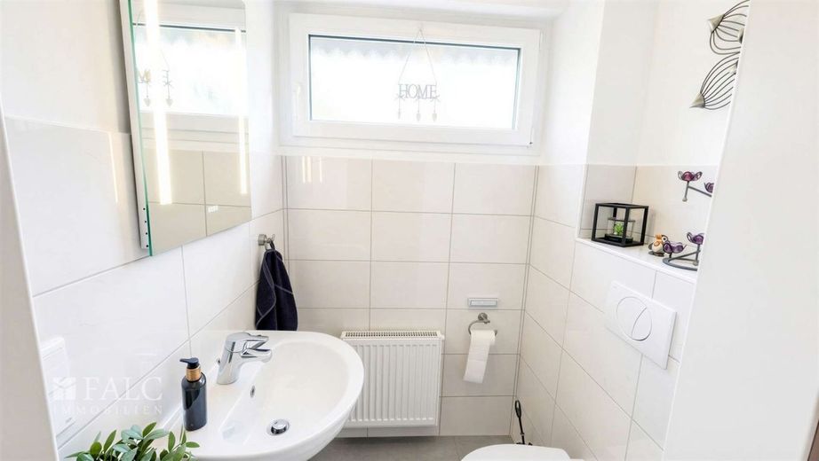 Familienfreundliches Wohnen in ruhiger Lage - gepflegtes Reihenmittelhaus mit zahlreichen Modernisierungen – Badezimmer