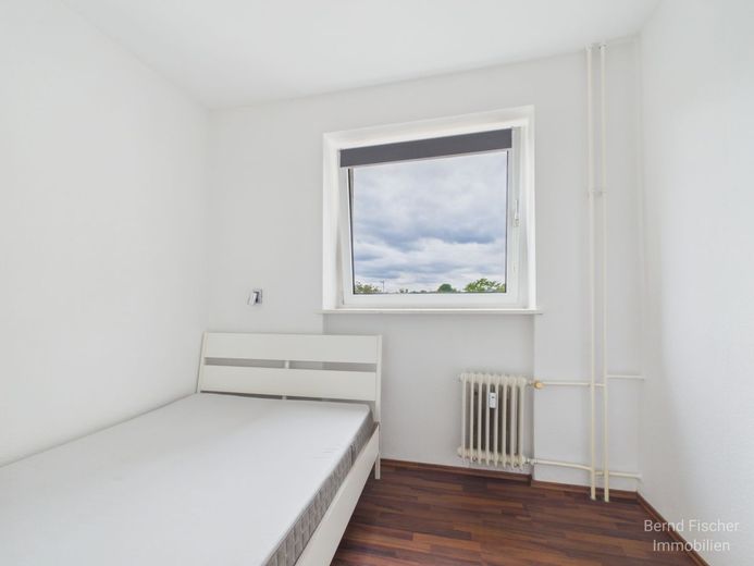 2 Zimmer Küche Bad Balkon in Wilmersdorf – Schlafzimmer