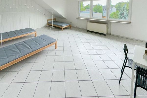 Großzügige 3-Zimmer-Wohnung mit Balkon, Keller und Tiefgaragenstellplatz