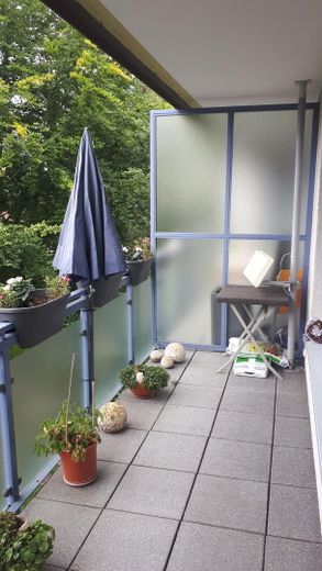 Balkon mit Grünblick