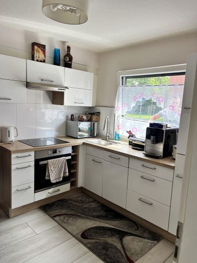Betriebsleiterwohnung rechts