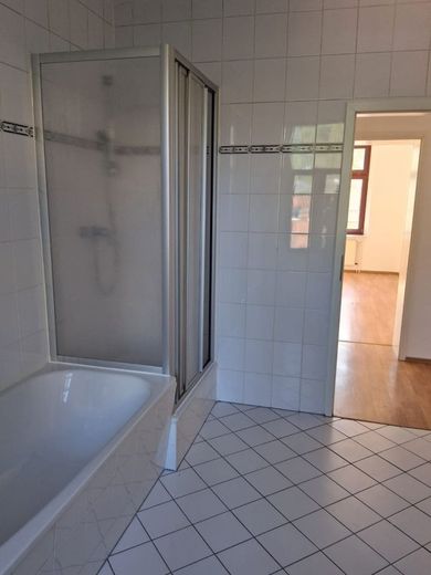 Wohnen im grünen schöne  2-R-Whg. in MD.-Sudenburg   1.OGca.57,43 m2 san. Altbau  zu vermieten ! – Bad