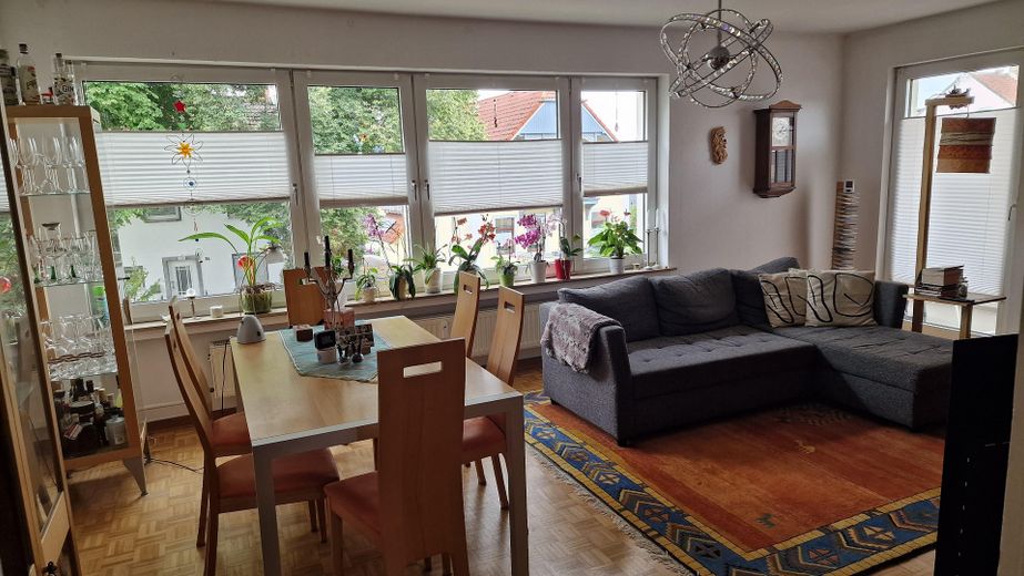Gemütliche, helle Wohnung in zentraler Lage – Foto 1