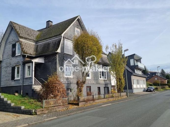 Ein-/Zweifamilienhaus, Mehrgenerationenhaus, Arbeiten und Wohnen unter einem Dach – Foto 1