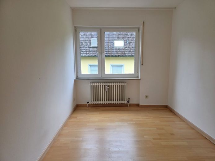 Wiesbaden: Top-Lage, beste Nachbarschaft, frische Luft, Ruhe plus Naturgeräusche pur! – "Kinderzimmer"