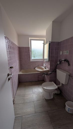 3.5-room apartment with south-facing balcony – BadeZimmer