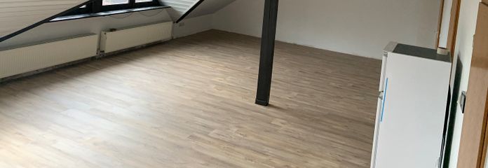 Renovierte Wohnung inkl. Küche – Blick von der Eingangstür
