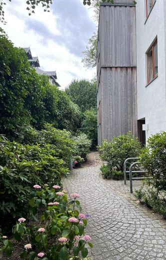 Wohnen, wo Hamburg zur Elbe hinabsteigt – Zuwegung