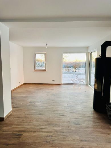 Einfamilien-Haus zu vermieten – Foto 4