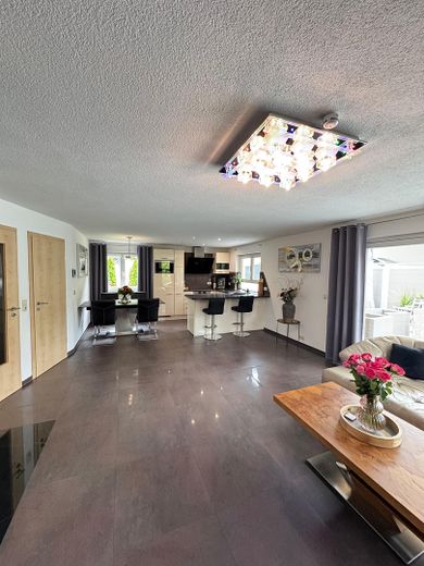 Nachhaltig Wohnen & Sparen: Haus mit ELW (Zins-Joker), High-End Technik 2022 & 1300m² Grund – Foto 3