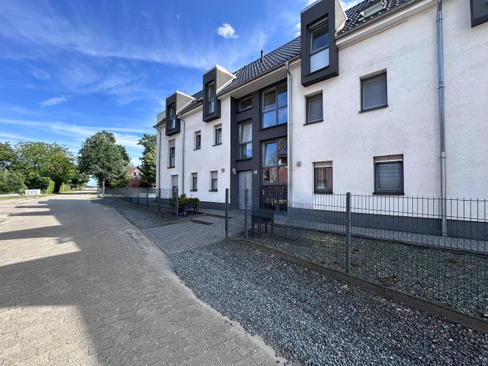 *Neuwertig & Zentral*: Geräumige 4-Zi.-Wohnung mit Balkon & Gäste-WC in Westerbeck – Außenbereich