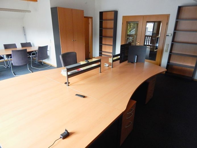 Büro 1