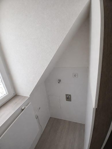 2-Zimmer Wohlfühloase mit Stellplatz im Grünen – Bad