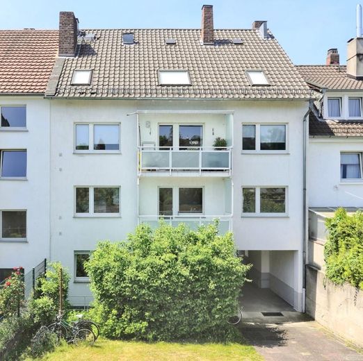 Wunderschöne Wohnung in Bestlage – Hausansicht Hof