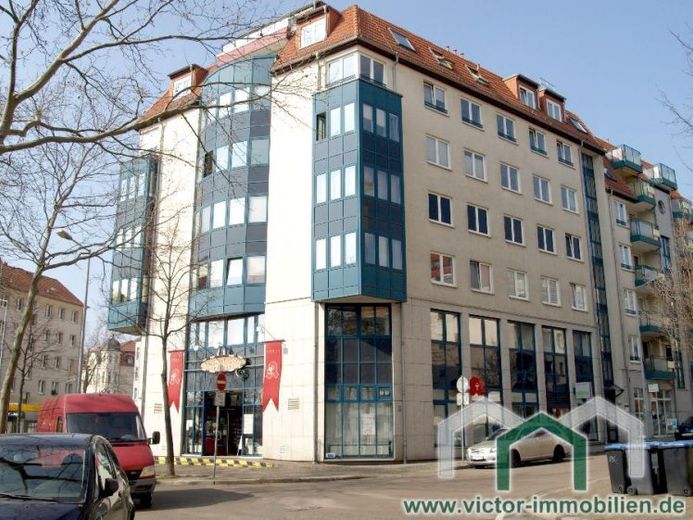 ** Locale commerciale con quattro stanze in affitto ** – Foto 1