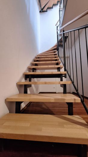 Treppe UG