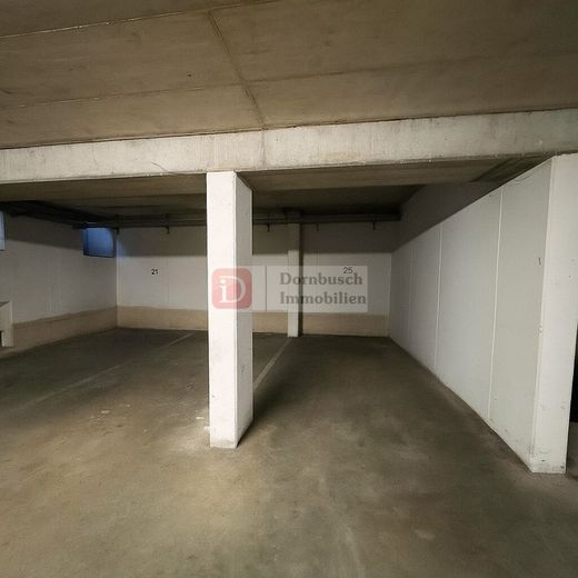 Top!! 3-Zimmer-Dachgeschoss nahe Kurpark – Tiefgaragenstellplatz