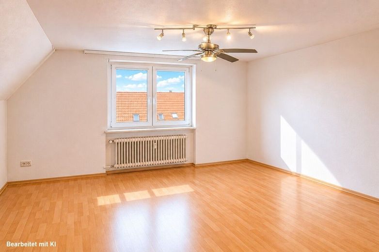 Ihr Deal: 3 Häuschen, 3 Garagen, bis zu 5 WE, davon nur 2 vermietet. HEIZUNG IST NEU! – WE 3 Wohnen