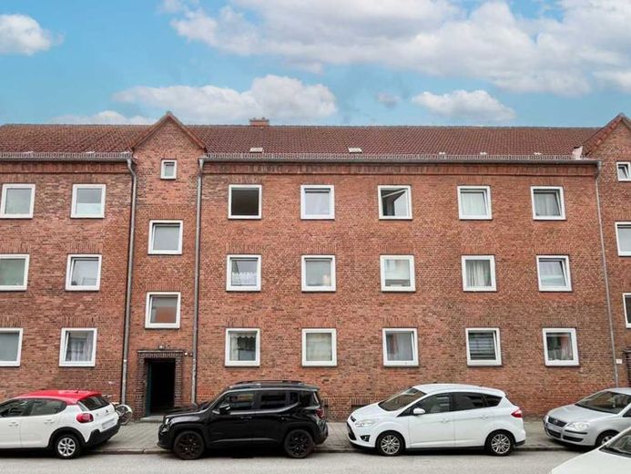 Deux immeubles résidentiels à plusieurs logements avec une location solide et un potentiel supplémentaire de valorisation – Photo 1
