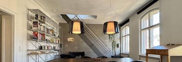 SANS COMMISSION : maisonette sous les combles à Bergmannkiez – Wohnbereich 4. OG