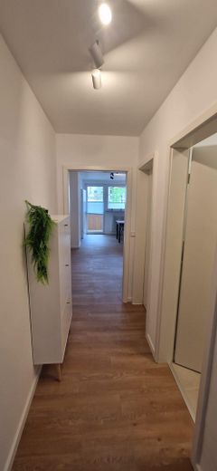 Möblierte 2,5-Zimmer-Wohnung mit Balkon nahe Wöhrder Wiese – Flur und Eingangsbereich