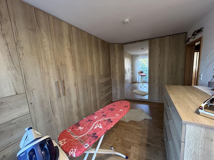 Ankleidezimmer Bild 3