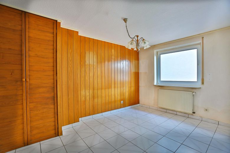 Provisionsfrei ! Großzügiges Mehrgenerationenhaus, Doppelgarage & Anbau in Freigericht – Foto 14