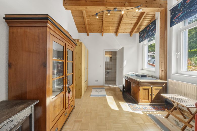 Architektenhaus mit traumhaftem Ausblick über Northeim und das Leinetal zu verkaufen – फोटो 16