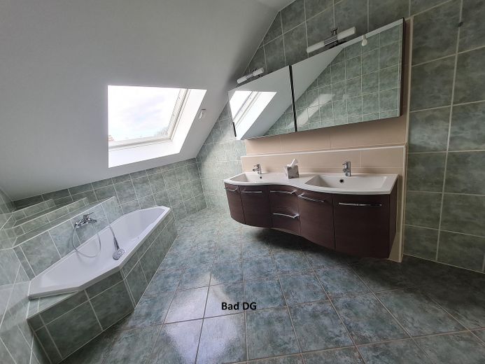 Exclusive maisonette apartment in Beckerswäldchen – Bad OG
