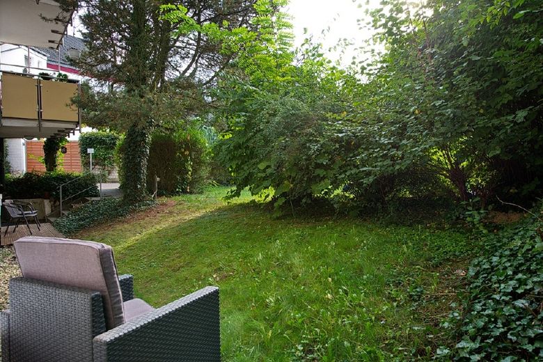 Ansprechend und neu eingerichtete Wohnung in guter Lage und mit kleinem Terrassensitzplatz – 42e175fa6d3d61bfd8d6a212c625a12a5210edde.jpg