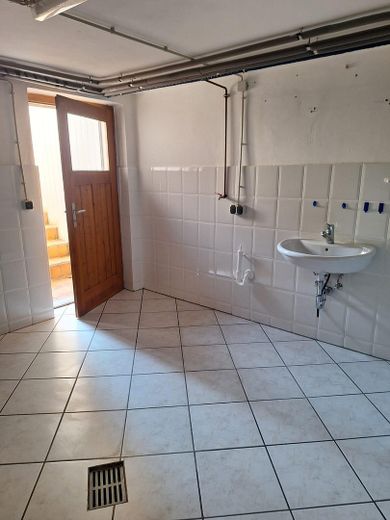 Privatverkauf ohne Maklerprovision: Reihenhaus mit Charakter in Montabaur | Perfekt für Familien – Waschküche Keller
