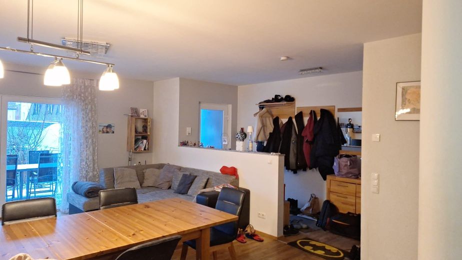 Wohnzimmer Richtung Flur