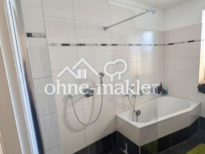 Bonito apartamento de 1 habitación con balcón y cocina en Luckenwalde – Foto 1
